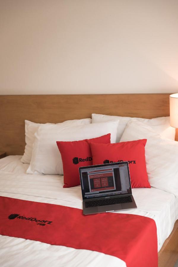 Reddoorz Marieline 2 Hotel โฮจิมินห์ซิตี้ ภายนอก รูปภาพ
