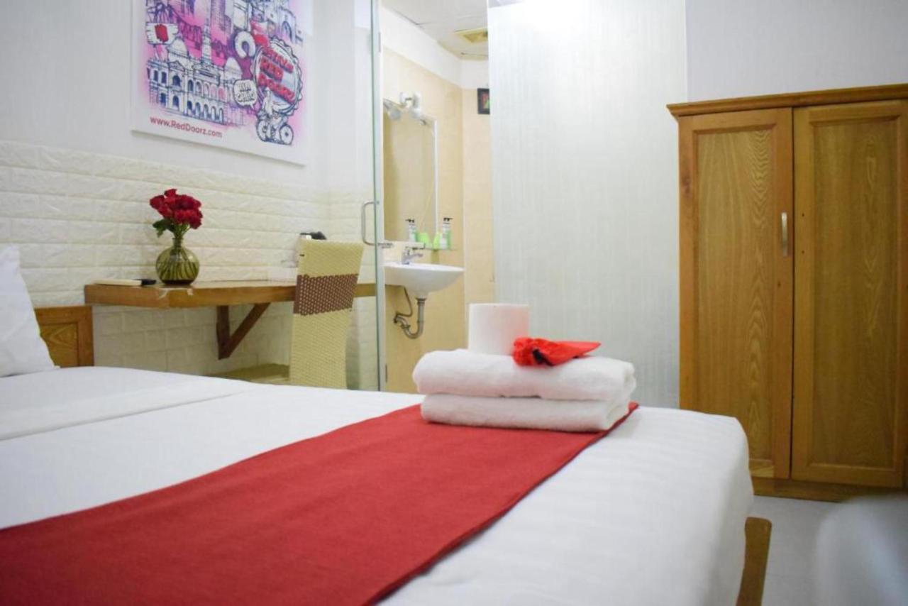 Reddoorz Marieline 2 Hotel โฮจิมินห์ซิตี้ ภายนอก รูปภาพ